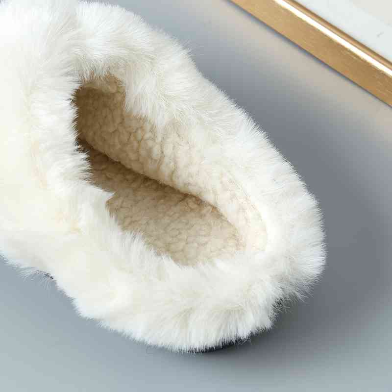 Super Soft Sherpa Lined Slippers